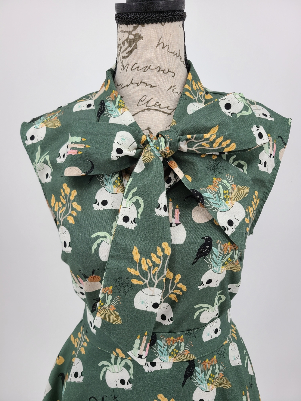 Retrolicious 100% Cotton Skull Candle Blouse And Mini Skirt Set Size XS - Picture 6 of 16